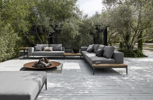 There's a New brand in the "House" : Meet the Gloster outdoor furniture!