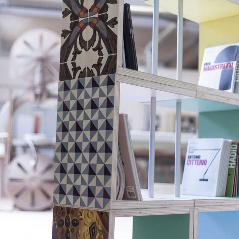 Covo Italian Display or Bookcase | Nordico Verace I