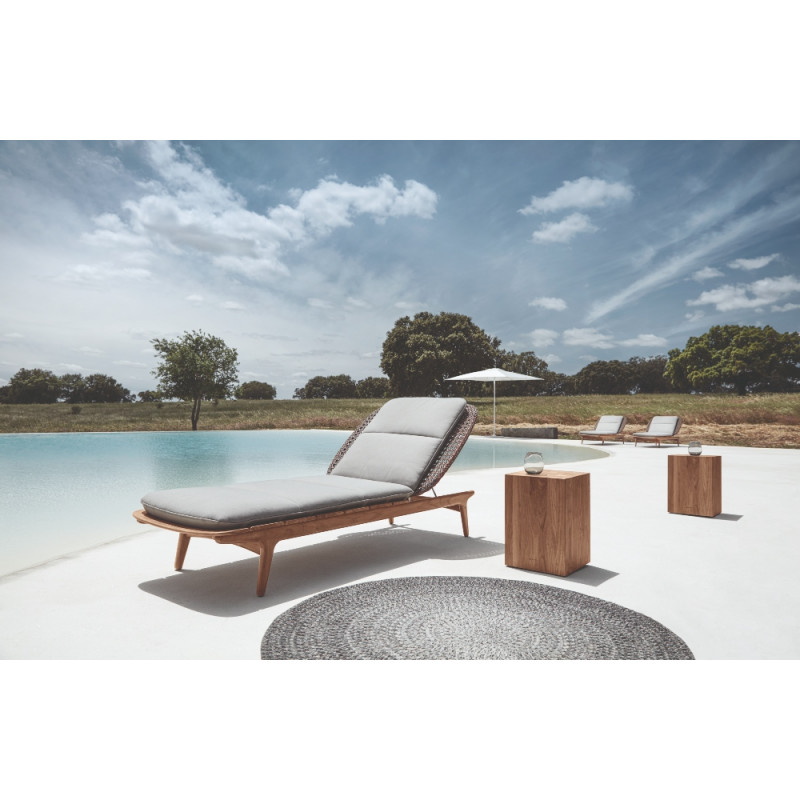 Gloster Kay Sunlounger | Copper Weaving