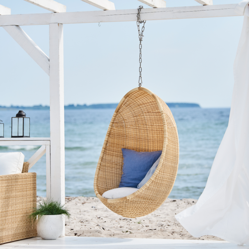 Sika Hanging Egg Chair in Black | Outdoor