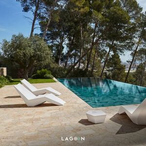 This fancy @vondomslu FAZ SUNBED FACE made you stop scrolling right?

Characterized by geometric lines to ensure your total comfort and a futuristic allure that creates aesthetic visual appeal for your guests. 

Available in 6 distinct colours, and is versatile, making it suitable for use in private pools, luxury spas, and hotels.
.
.
.
.
#vivalagoon #designtrends #exteriordesign #luxuryhotel #instainteriordesign #interiordesignlondon #instainterior #interiores #instahomedesign #homedesigns #sunbeds #outdoorstyle #luxuryhomes #luxuryspaces #Luxurydesign #homeaccount #homeinspo #gardenideas #luxurystyling #homedesigner #poolside #luxuryoutdoor #decortips #exteriordecor #outdoordesign #porchdecor #vogue #voguemagazine