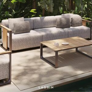 Think about how exquisite your garden will look when you decor it with this blend of elegance and contemporary harmony Tulum Large Sofa from VONDOM 

➸ Quick-dry foam & high-performance fabric
➸ Exceptional weather resilience
➸ Resistance to mold and UV damage
.
.
.
.
#vivalagoon #neutralhome #interiordesign #interiordesigninspo #instainteriordesign #interiordesignlondon #instainterior #livingspaces #instahomedesign #homedesigns #interiordesignersofinsta #homestyle #luxuryhomes #luxuryspaces #luxuryinteriordesign #homeaccount #homeinspo #interiorideas #luxurystyling #homedesigner #HomeDecor #gardendecor #decortips #outdoordesign #sofaminimalis #sofadesign #patiodecor